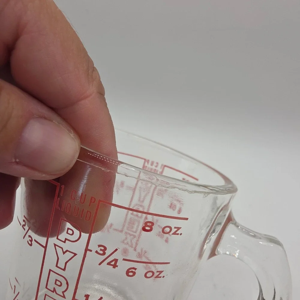 Vintage Pyrex 1 Cup Liquid Measuring Cup Red Lettering Clear Glass 8 oz D-Handle